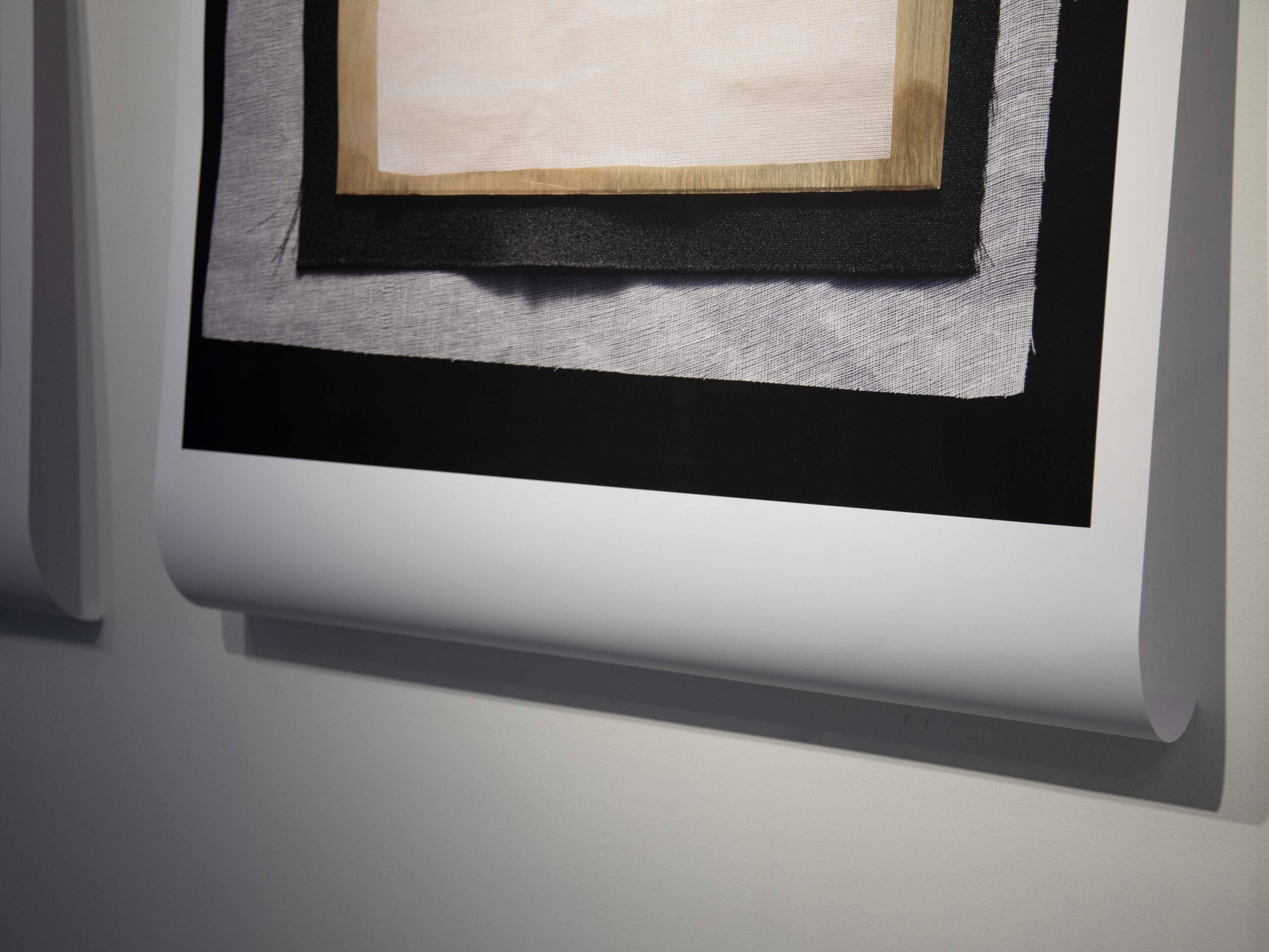 deux femmes avec bijoux en argent et or labelisé fairmined